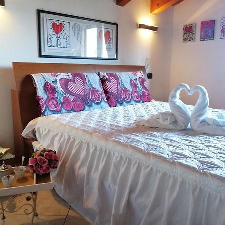 Art Music House Lake Como Dongo Bagian luar foto