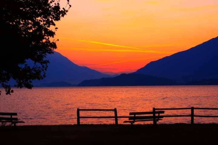 Art Music House Lake Como Dongo Bagian luar foto
