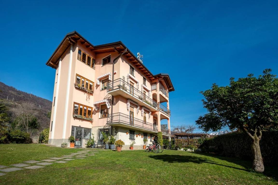 Art Music House Lake Como Dongo Bagian luar foto