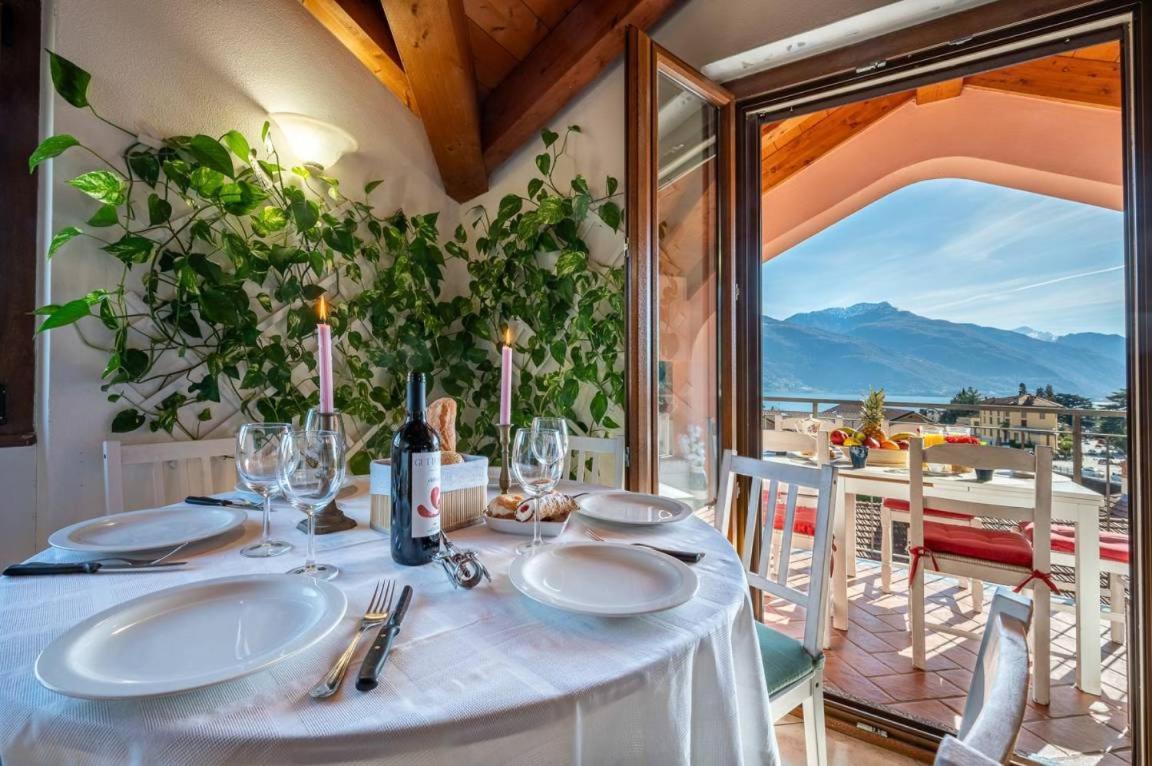 Art Music House Lake Como Dongo Bagian luar foto