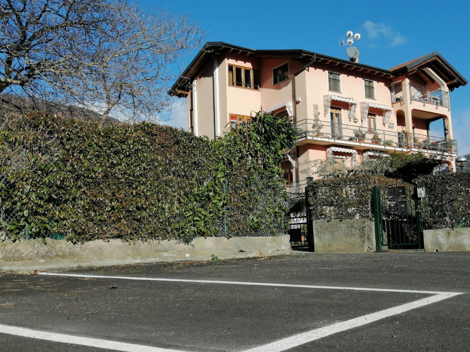 Art Music House Lake Como Dongo Bagian luar foto