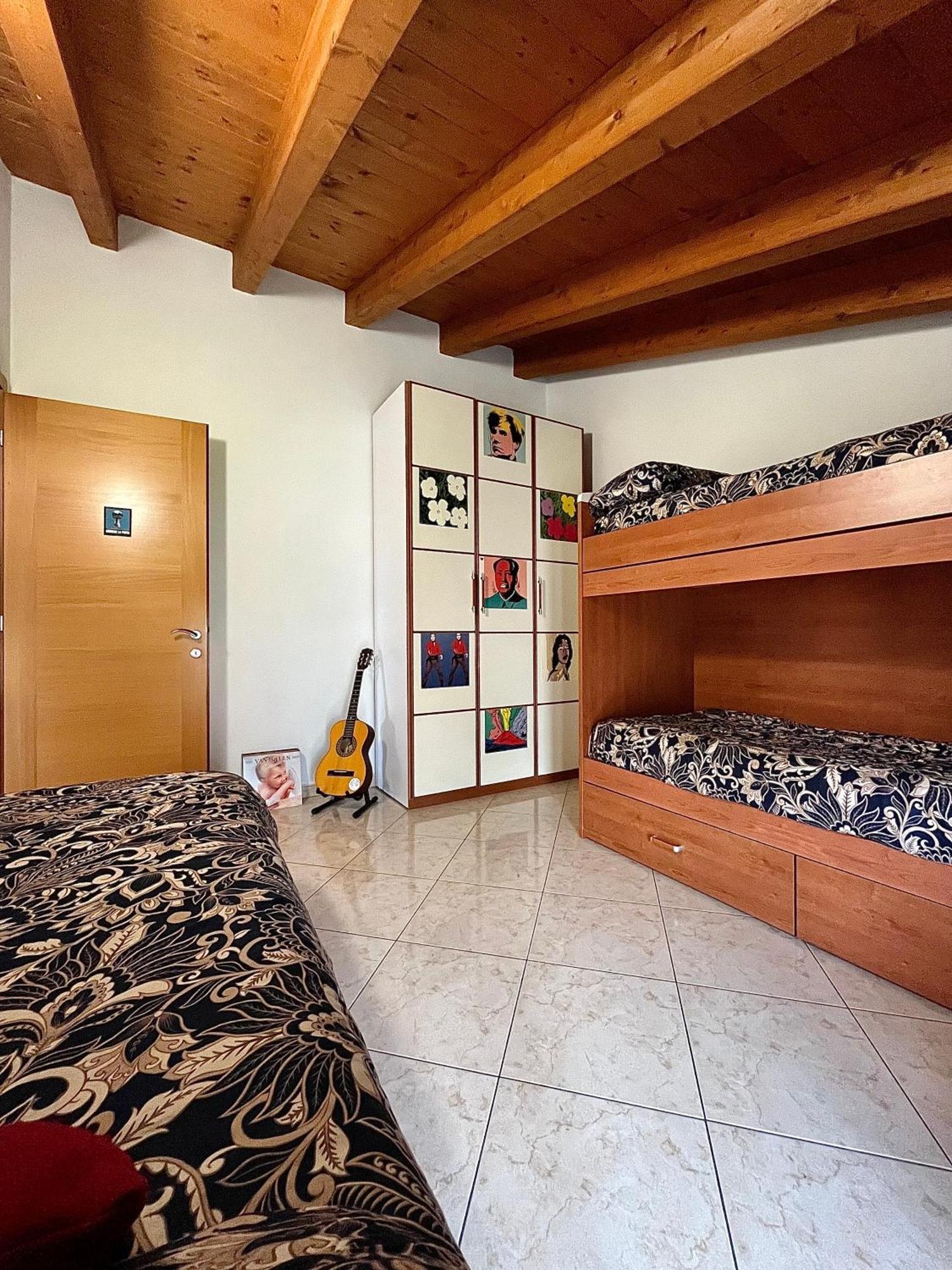 Art Music House Lake Como Dongo Bagian luar foto